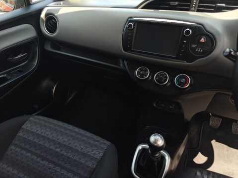 Toyota Yaris 1.33 Dual VVT-i Icon Euro 6 5dr 27