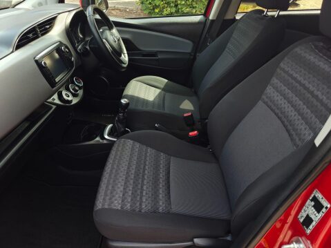 Toyota Yaris 1.33 Dual VVT-i Icon Euro 6 5dr 20