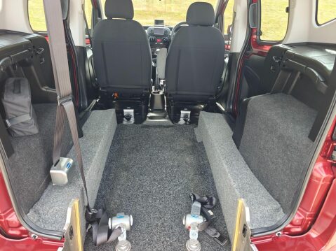 Fiat Qubo 1.4 Lounge Euro 6 5dr 29
