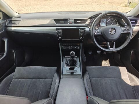 Skoda Superb 2.0 TDI SE L Executive Euro 6 (s/s) 5dr 18