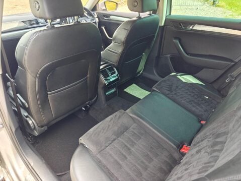 Skoda Superb 2.0 TDI SE L Executive Euro 6 (s/s) 5dr 30