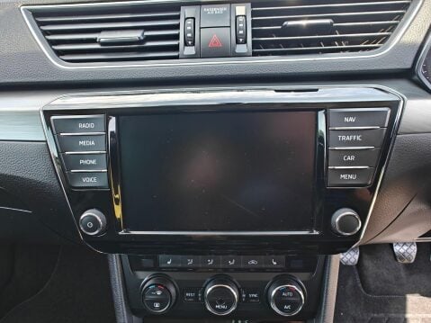 Skoda Superb 2.0 TDI SE L Executive Euro 6 (s/s) 5dr 36