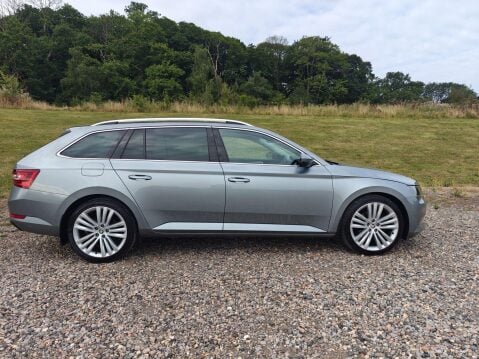 Skoda Superb 2.0 TDI SE L Executive DSG Euro 6 (s/s) 5dr 2