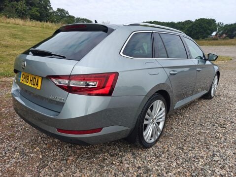 Skoda Superb 2.0 TDI SE L Executive DSG Euro 6 (s/s) 5dr 5