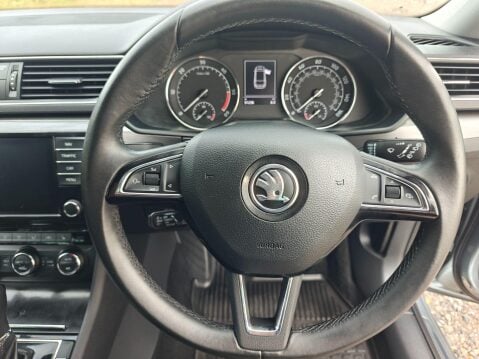Skoda Superb 2.0 TDI SE L Executive DSG Euro 6 (s/s) 5dr 65