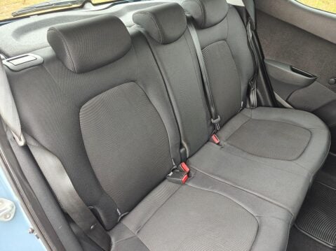 Hyundai i10 1.0 S Euro 6 5dr 27