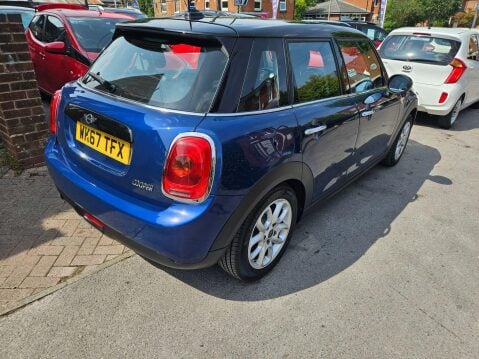 Mini Hatch 1.5 Cooper Auto Euro 6 (s/s) 5dr 4