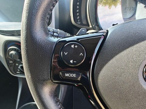 Toyota Aygo 1.0 VVT-i x-play x-shift Euro 6 5dr (Safety Sense) 48