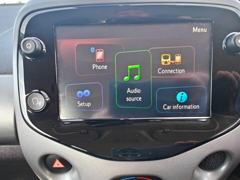 Toyota Aygo 1.0 VVT-i x-play x-shift Euro 6 5dr (Safety Sense) 35