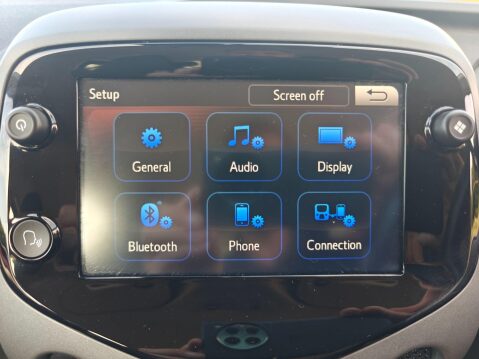 Toyota Aygo 1.0 VVT-i x-play x-shift Euro 6 5dr (Safety Sense) 34