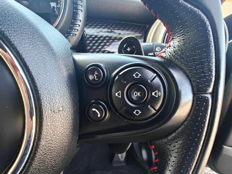 Mini Hatch 2.0 John Cooper Works Auto Euro 6 (s/s) 3dr 64