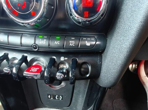 Mini Hatch 2.0 John Cooper Works Auto Euro 6 (s/s) 3dr 33