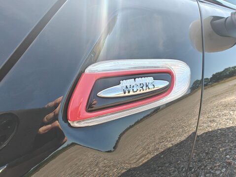 Mini Hatch 2.0 John Cooper Works Auto Euro 6 (s/s) 3dr 85