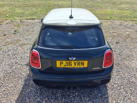 Mini Hatch 2.0 John Cooper Works Auto Euro 6 (s/s) 3dr 14