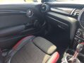 Mini Hatch 2.0 John Cooper Works Auto Euro 6 (s/s) 3dr 29