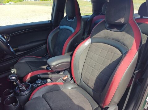 Mini Hatch 2.0 John Cooper Works Auto Euro 6 (s/s) 3dr 21