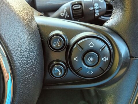 Mini Hatch 1.5 Cooper Auto Euro 6 (s/s) 5dr 32