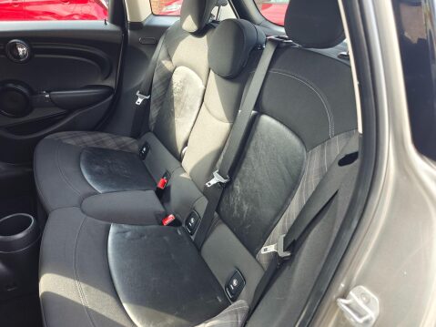 Mini Hatch 1.5 Cooper Auto Euro 6 (s/s) 5dr 78