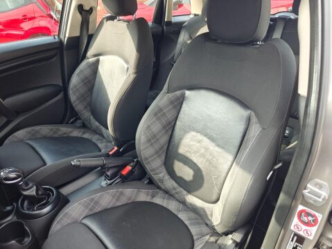 Mini Hatch 1.5 Cooper Auto Euro 6 (s/s) 5dr 83