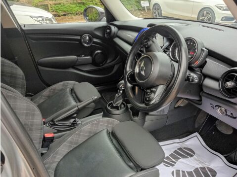 Mini Hatch 1.5 Cooper Auto Euro 6 (s/s) 5dr 7