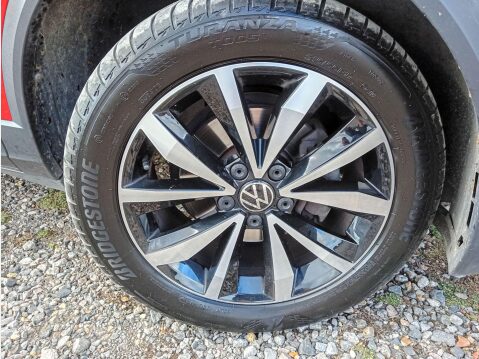 Volkswagen T-Roc 1.5 TSI EVO Design Euro 6 (s/s) 5dr 66