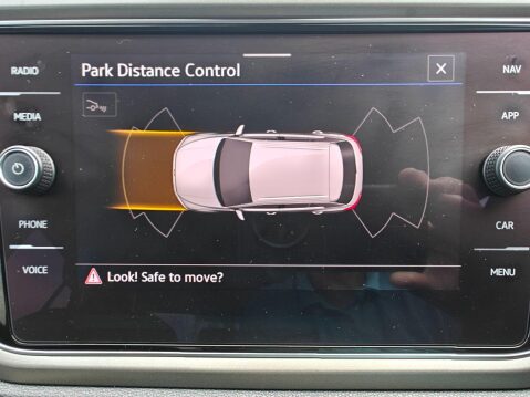 Volkswagen T-Roc 1.5 TSI EVO Design Euro 6 (s/s) 5dr 34