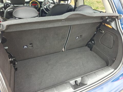 Mini Hatch 1.5 Cooper Euro 6 (s/s) 3dr 57