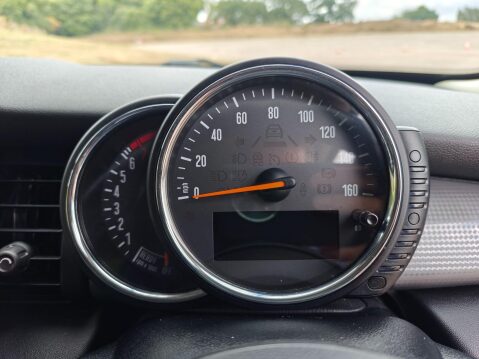 Mini Hatch 1.5 Cooper Euro 6 (s/s) 3dr 50