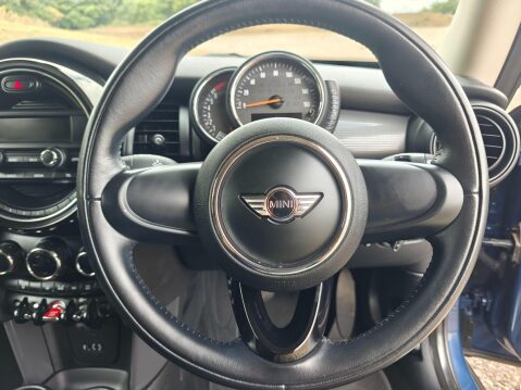 Mini Hatch 1.5 Cooper Euro 6 (s/s) 3dr 51