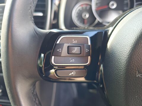 Volkswagen Beetle 1.2 TSI Design Euro 5 3dr 46