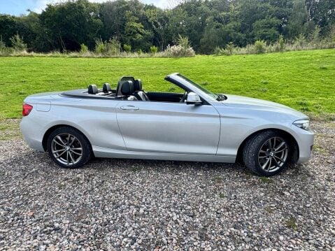 BMW 2 Series 2.0 220i GPF Sport Auto Euro 6 (s/s) 2dr 3