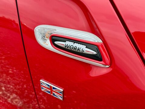 Mini Hatch 2.0 John Cooper Works Auto Euro 6 (s/s) 3dr 17