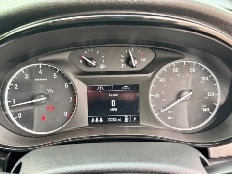 Vauxhall Mokka X 1.4i Turbo Design Nav Auto Euro 6 5dr 33