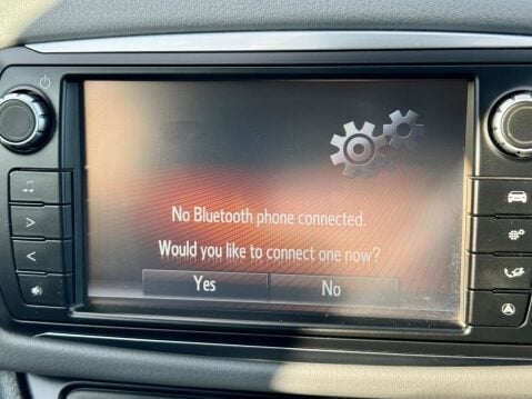 Toyota Yaris 1.33 Dual VVT-i Icon Euro 6 5dr (Safety Sense) 48