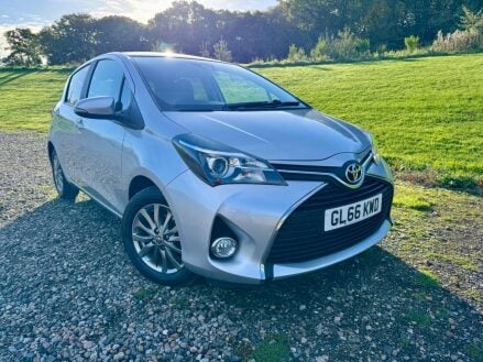 Toyota Yaris 1.33 Dual VVT-i Icon Euro 6 5dr (Safety Sense)