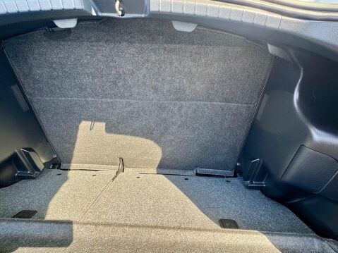 Toyota Yaris 1.33 Dual VVT-i Icon Euro 6 5dr (Safety Sense) 54