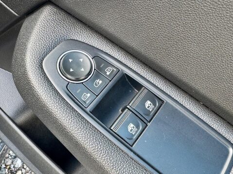 Renault Clio 1.0 TCe Play CVT A7 Euro 6 (s/s) 5dr 18