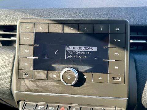 Renault Clio 1.0 TCe Play CVT A7 Euro 6 (s/s) 5dr 34