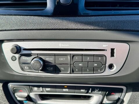 Renault Scenic 1.5 dCi ENERGY Dynamique TomTom Euro 5 (s/s) 5dr 43