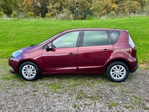 Renault Scenic 1.5 dCi ENERGY Dynamique TomTom Euro 5 (s/s) 5dr 5