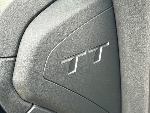 Audi TT 2.0 TFSI 40 S line S Tronic Euro 6 (s/s) 3dr 22