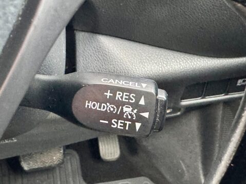 Toyota C-HR 1.8 VVT-h Design CVT Euro 6 (s/s) 5dr 28