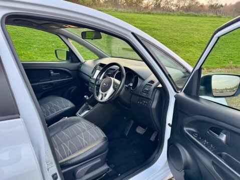 Kia Venga 1.6 4 Auto Euro 6 5dr 14