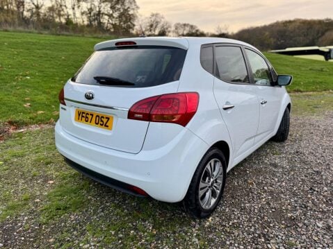 Kia Venga 1.6 4 Auto Euro 6 5dr 3