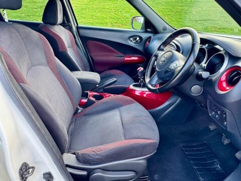 Nissan Juke 1.2 DIG-T N-Connecta Euro 6 (s/s) 5dr 11