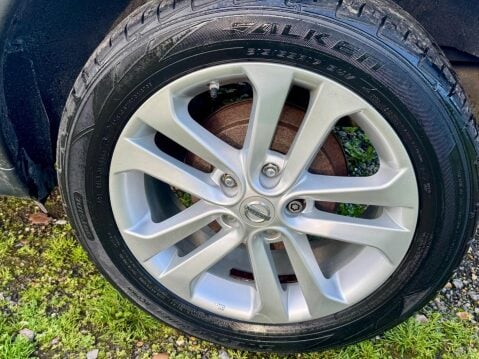 Nissan Juke 1.2 DIG-T N-Connecta Euro 6 (s/s) 5dr 48