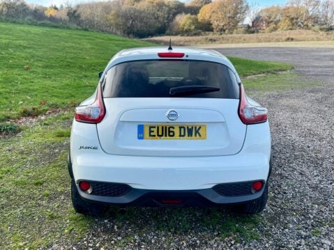 Nissan Juke 1.2 DIG-T N-Connecta Euro 6 (s/s) 5dr 6