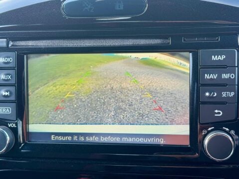 Nissan Juke 1.2 DIG-T N-Connecta Euro 6 (s/s) 5dr 24