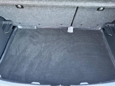 Toyota Yaris 1.5 VVT-i Icon Tech Euro 6 5dr 44