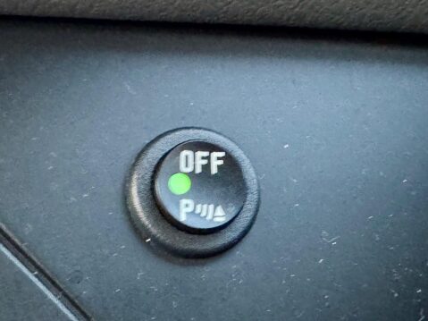 Toyota Yaris 1.5 VVT-i Icon Tech Euro 6 5dr 31